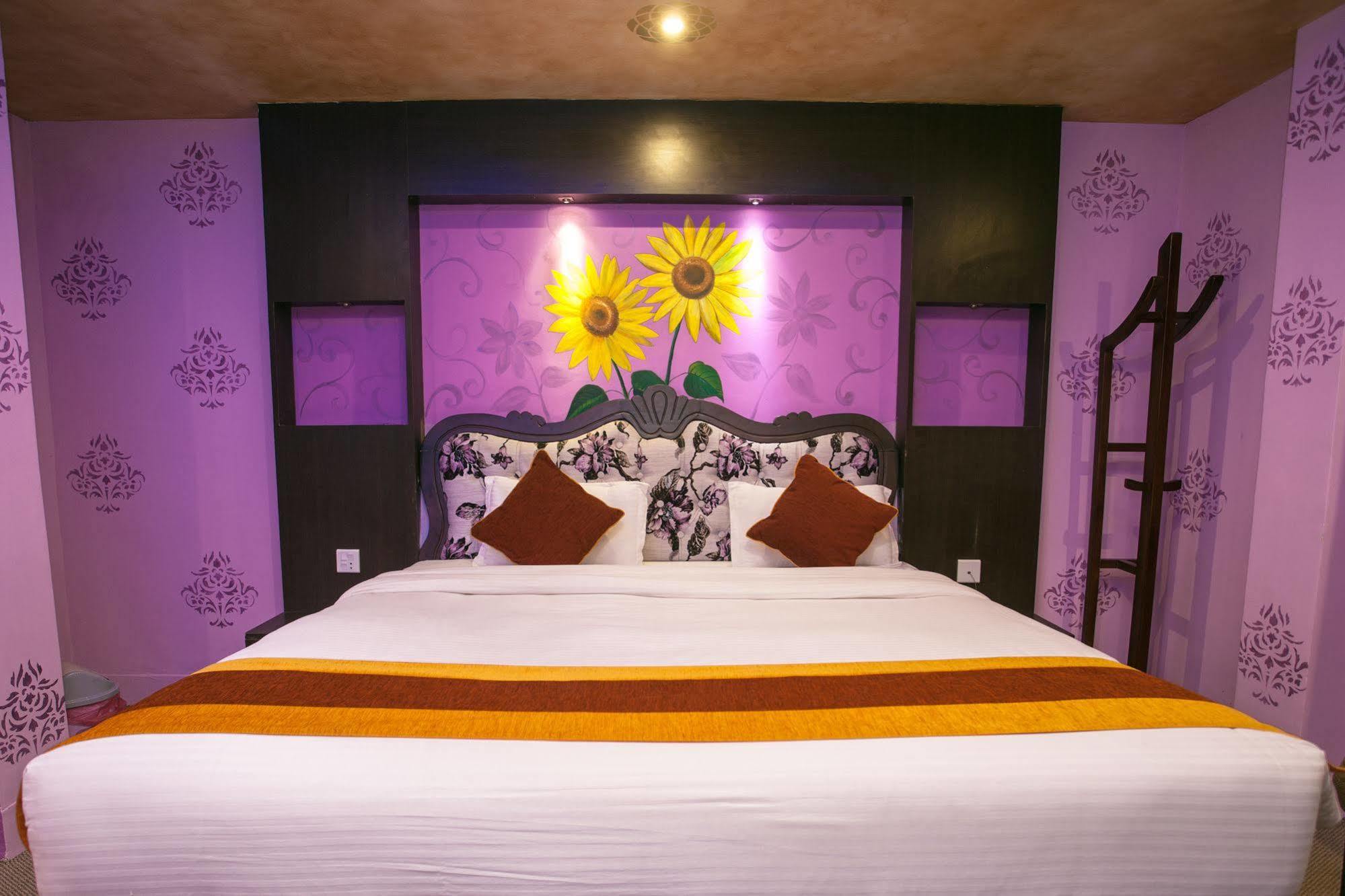 Hotel Nepal Tara Kathmandu Ngoại thất bức ảnh