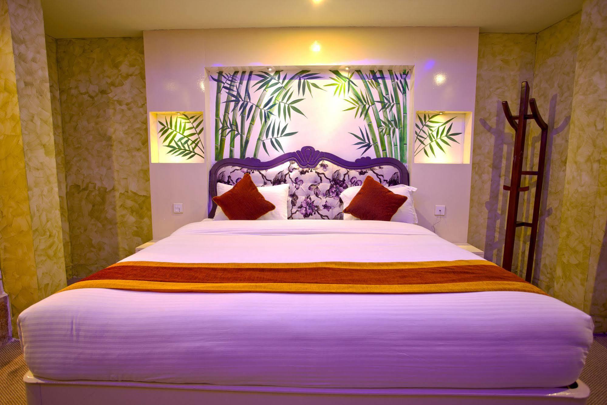 Hotel Nepal Tara Kathmandu Ngoại thất bức ảnh