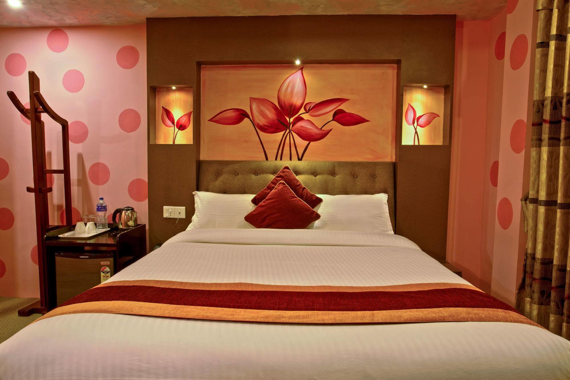 Hotel Nepal Tara Kathmandu Ngoại thất bức ảnh