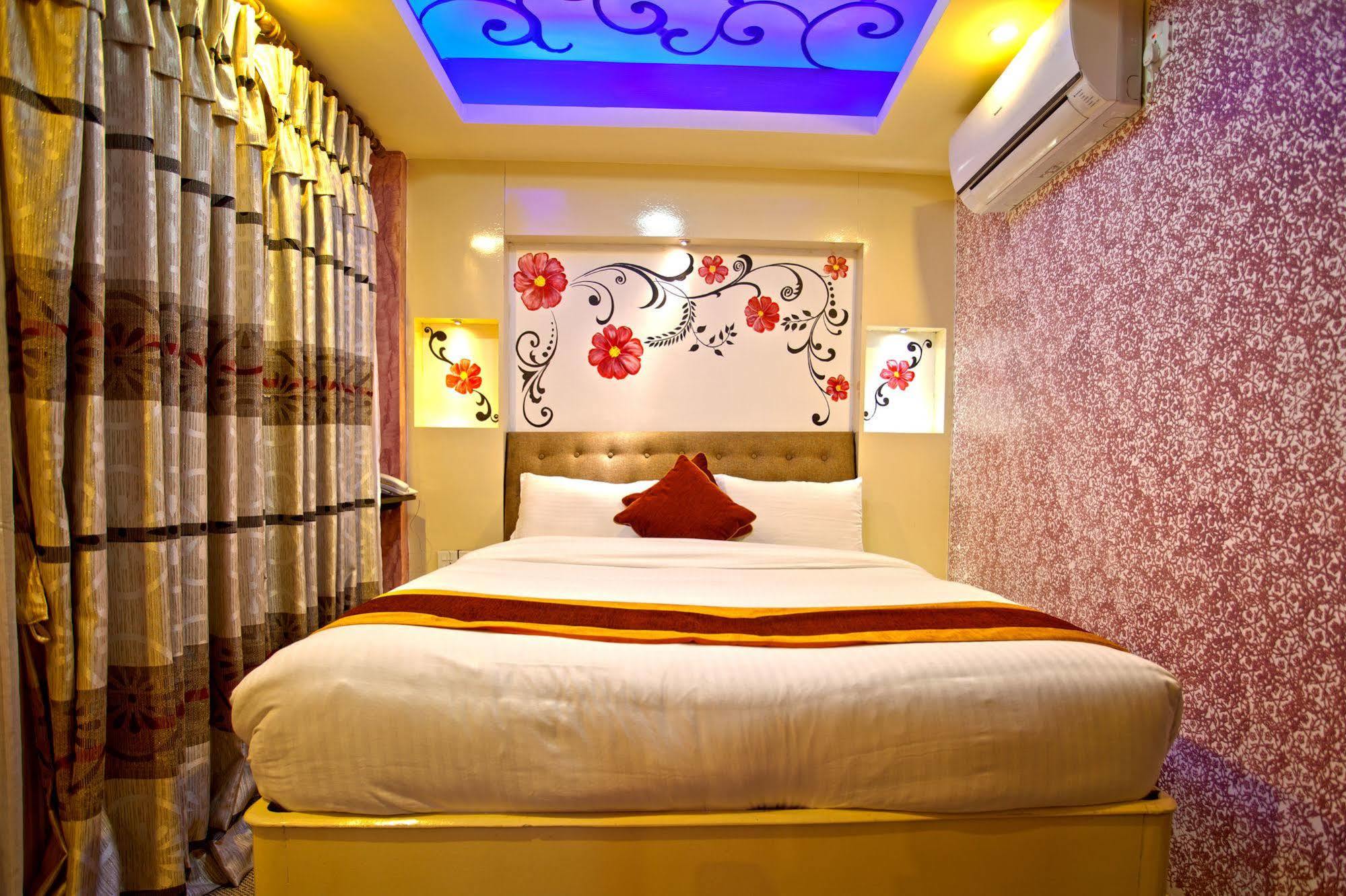 Hotel Nepal Tara Kathmandu Ngoại thất bức ảnh