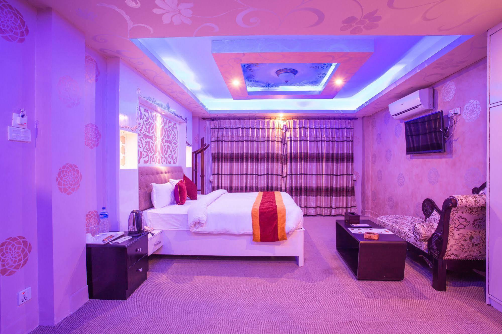 Hotel Nepal Tara Kathmandu Ngoại thất bức ảnh