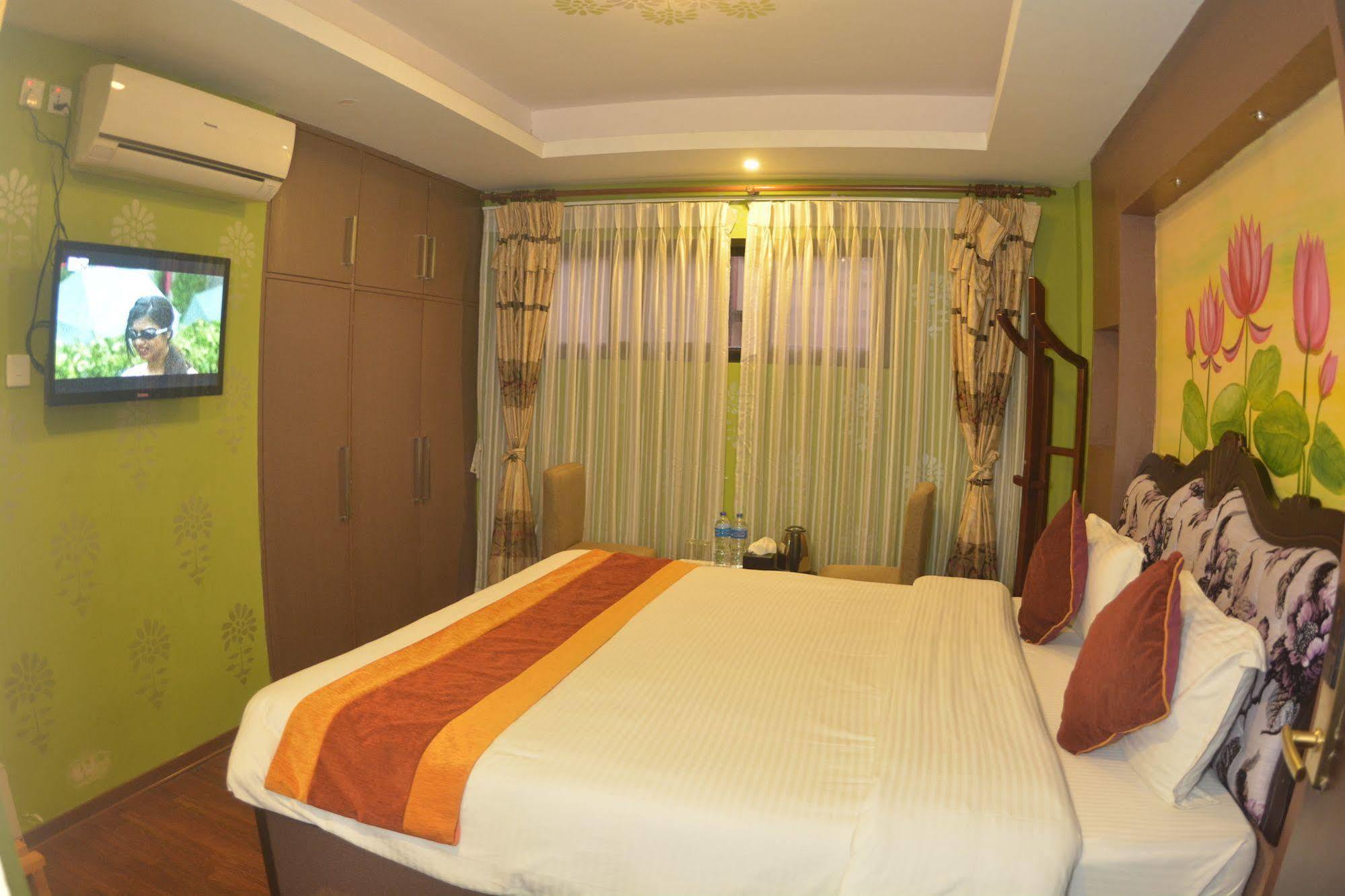 Hotel Nepal Tara Kathmandu Ngoại thất bức ảnh